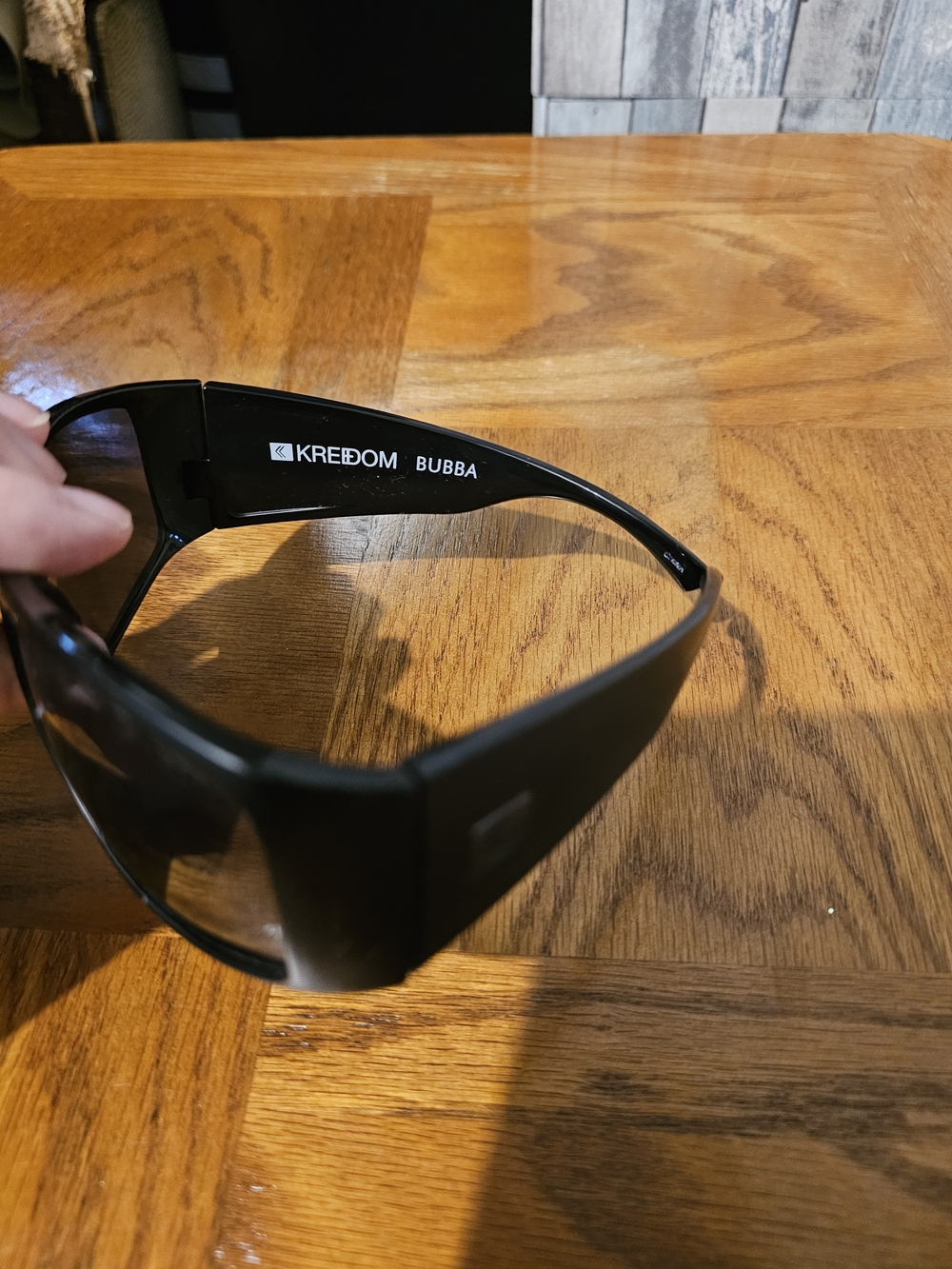 Kreedom Bubba Men's Black Wrap Sunglasses